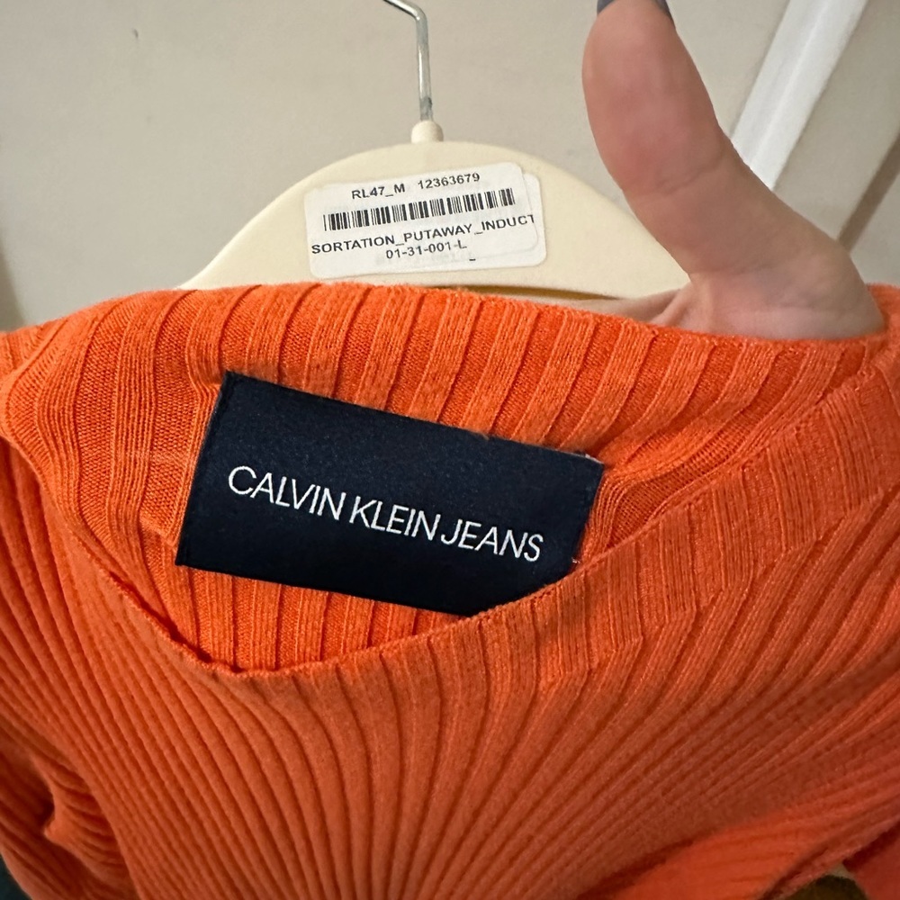 Calvin Klein orange sweater top - Picture 3 of 3